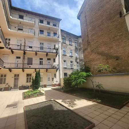 Rottenbiller Gardens 2 Budapest Exterior photo